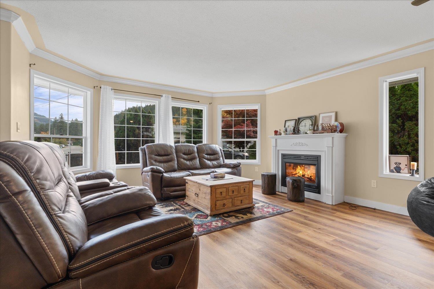 65885 Ogilview Drive, Kawkawa Lake, Hope, British Columbia  V0X 1L1 - Photo 5 - R3060937