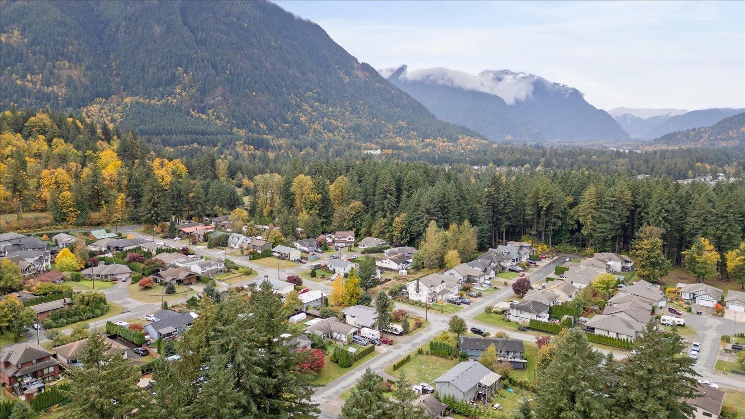 65885 Ogilview Drive, Kawkawa Lake, Hope, British Columbia  V0X 1L1 - Photo 39 - R3060937