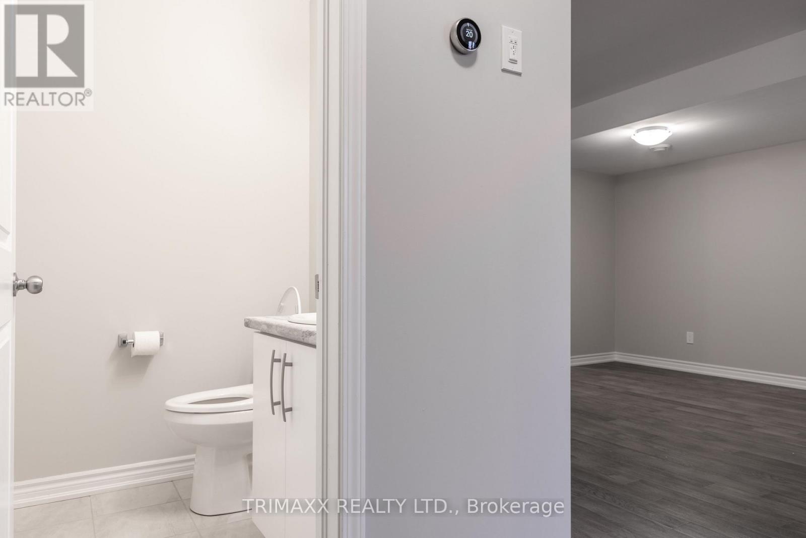 25b Oakdale Avenue, St. Catharines, Ontario  L2P 2B8 - Photo 20 - X12478029