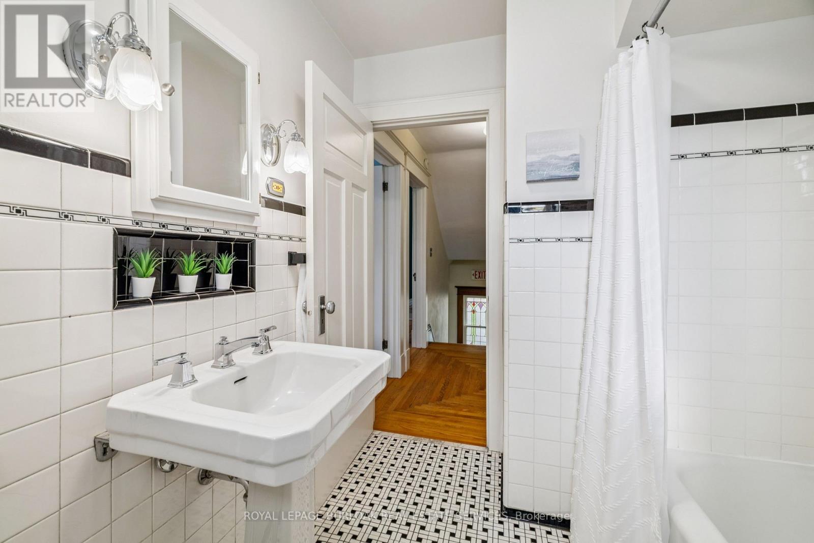 119 Prospect Street S, Hamilton, Ontario  L8M 2Z3 - Photo 32 - X12478118