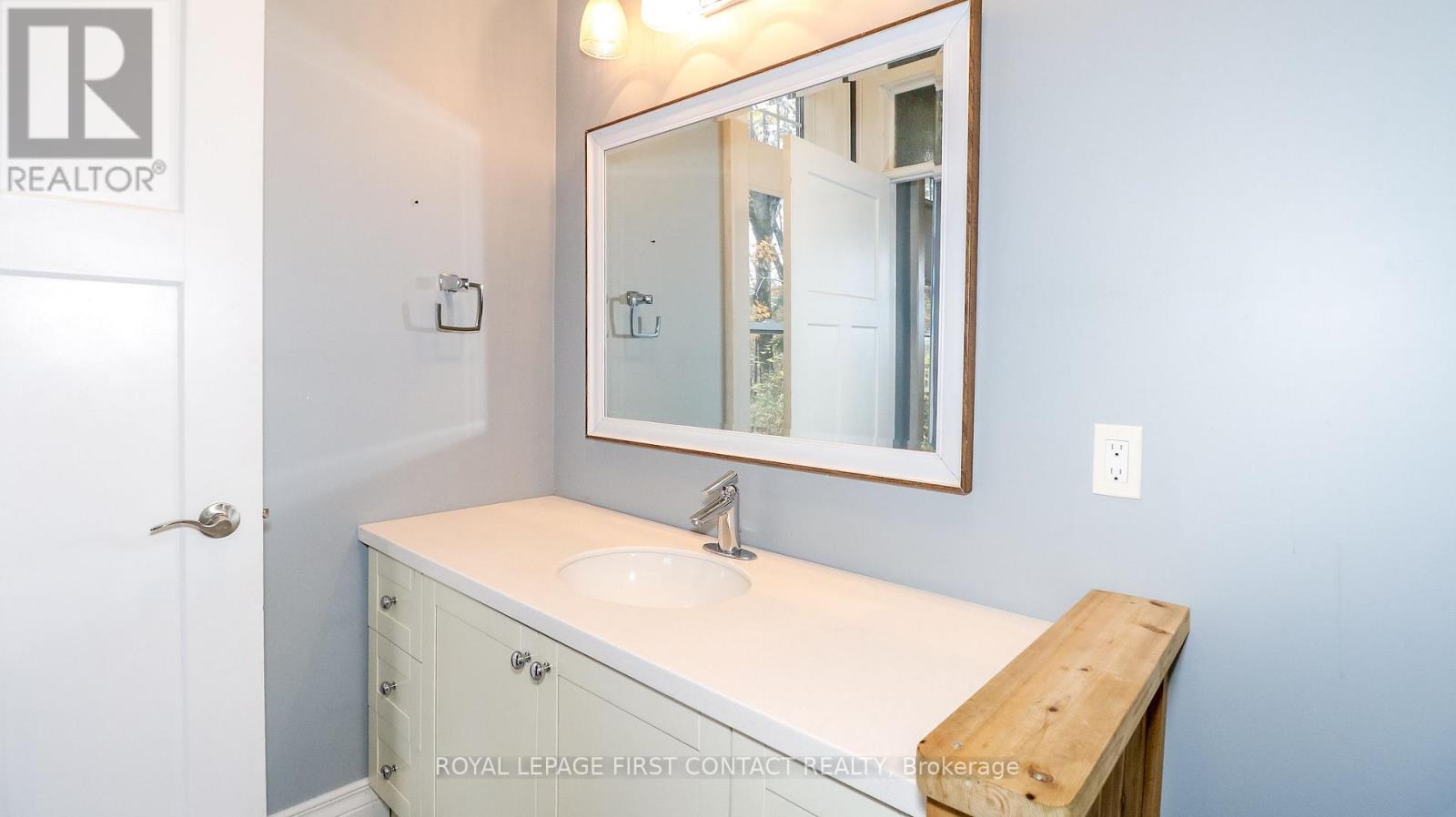 2 Porter Lane, Kawartha Lakes, Ontario  K0M 1K0 - Photo 28 - X12478128