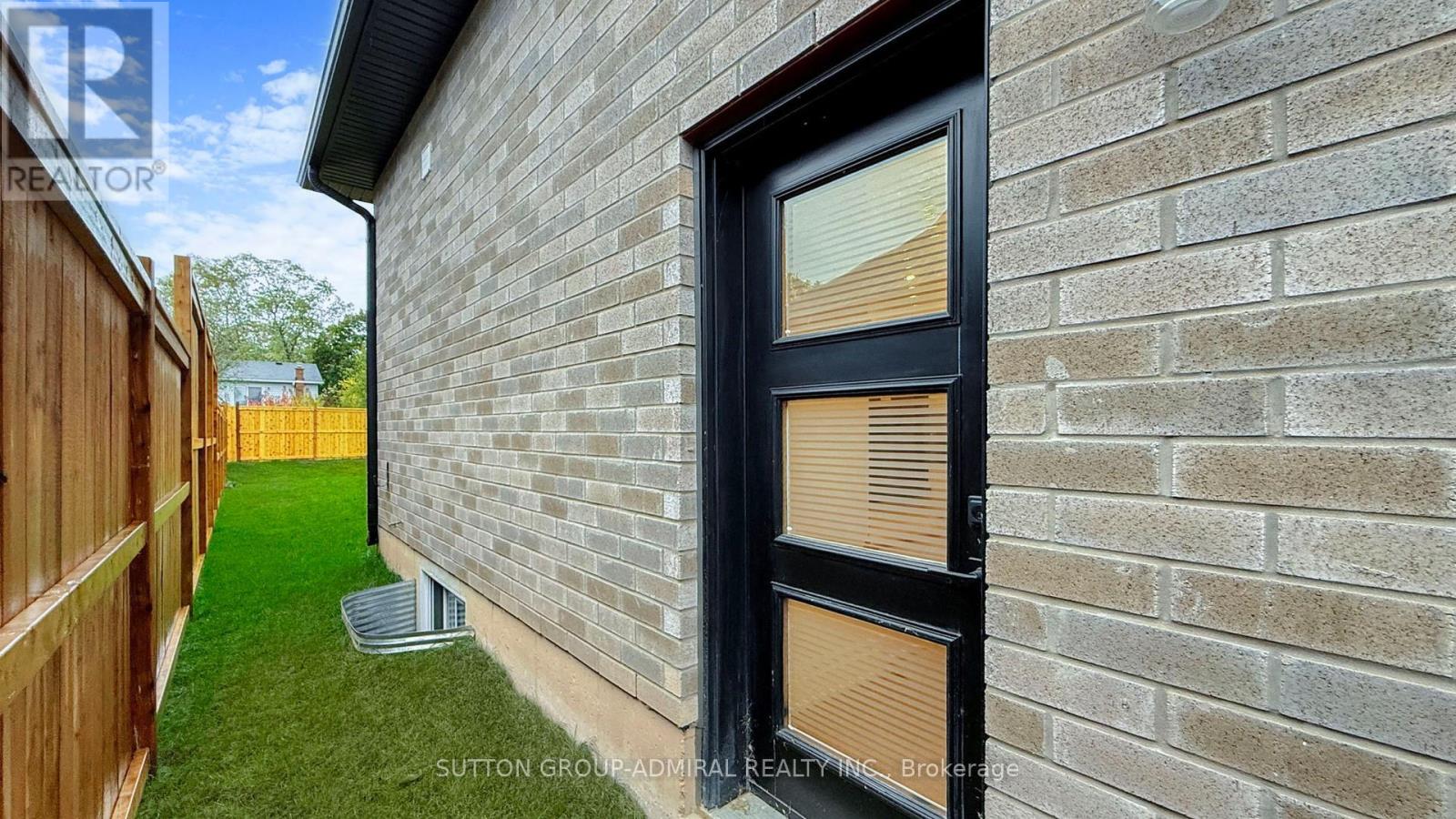 146 Hetram Court, Fort Erie, Ontario  L0S 1B0 - Photo 33 - X12478142