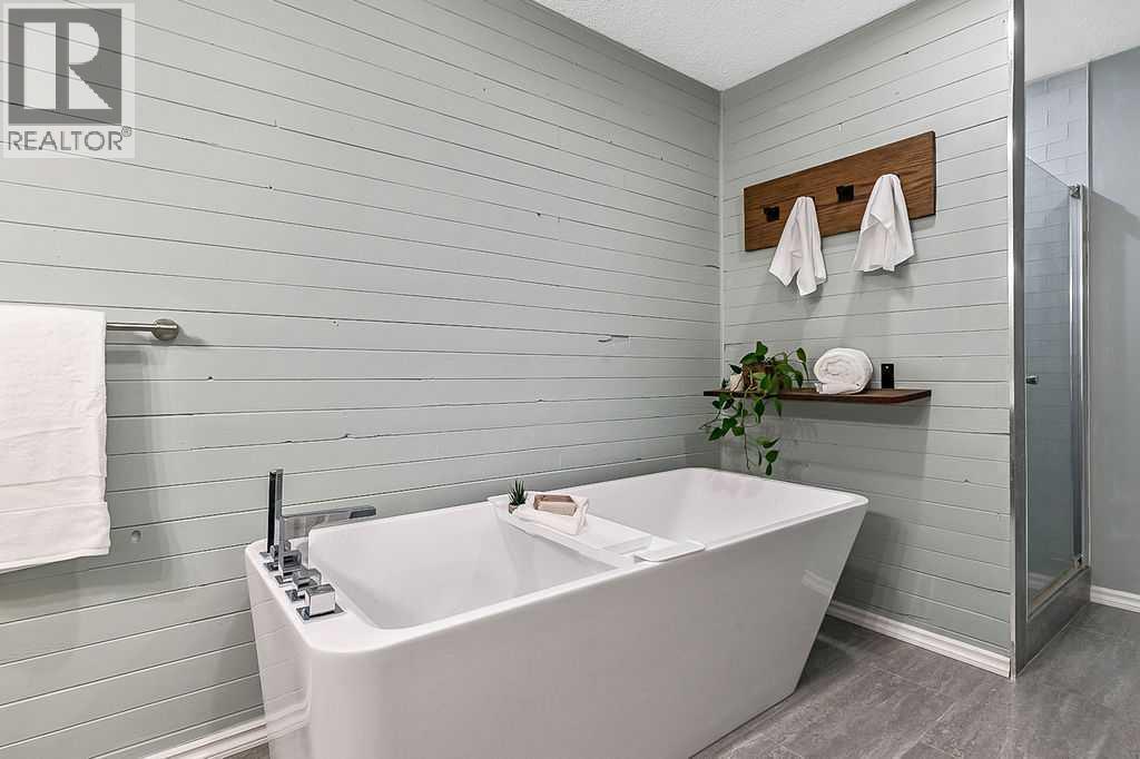 637 Strathcona Drive Sw, Calgary, Alberta  T3H 1K6 - Photo 21 - A2263882