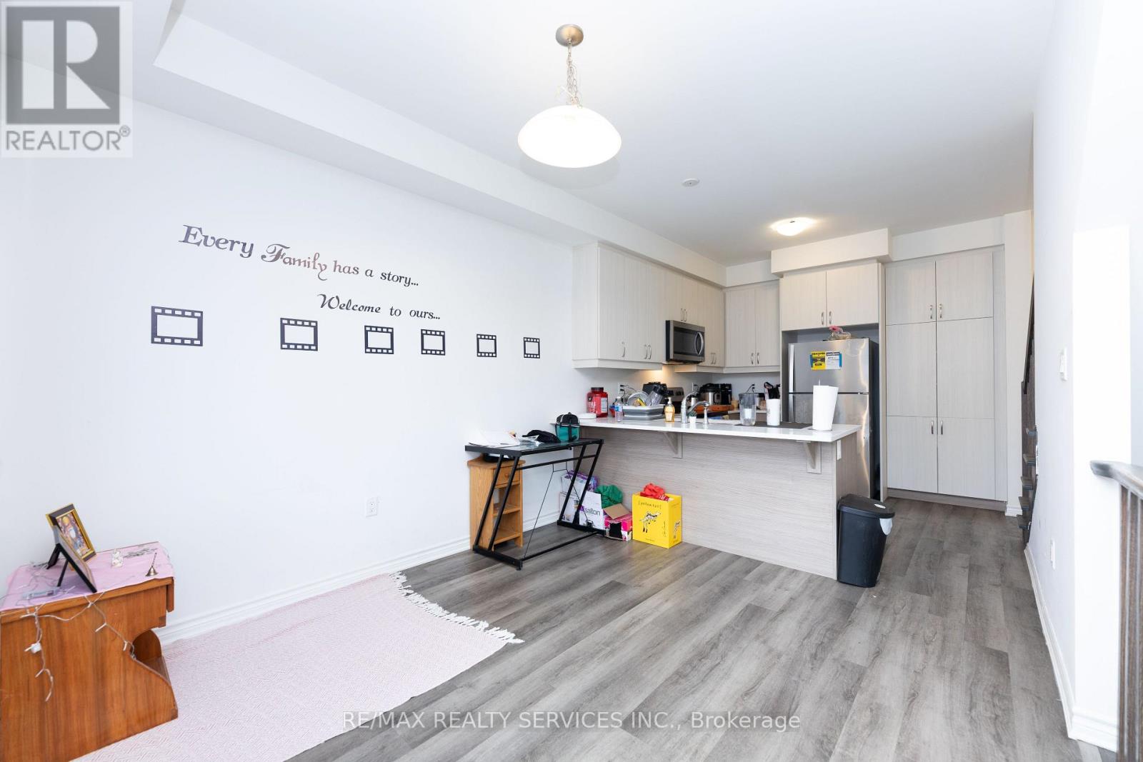 29 Keppel Circle, Brampton, Ontario  L7A 0B6 - Photo 11 - W12478222