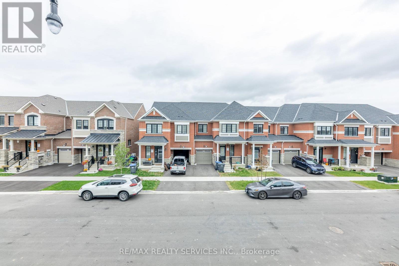 29 Keppel Circle, Brampton, Ontario  L7A 0B6 - Photo 23 - W12478222
