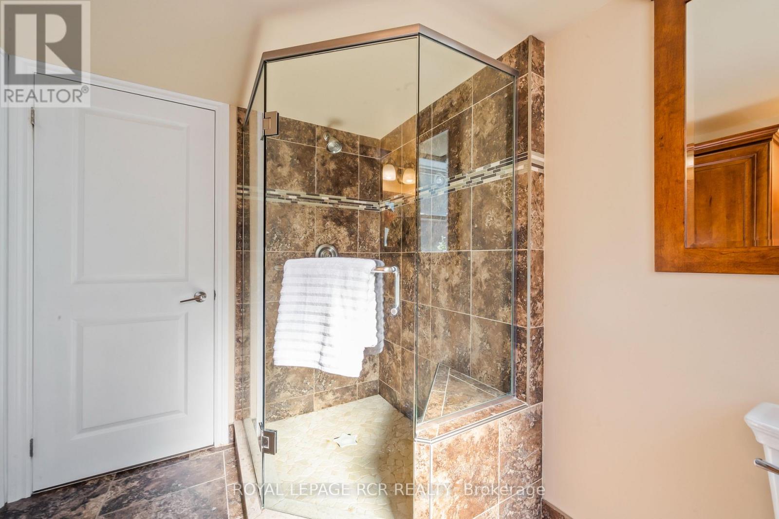 18 Westdale Avenue, Orangeville, Ontario  L9W 1B7 - Photo 25 - W12478241