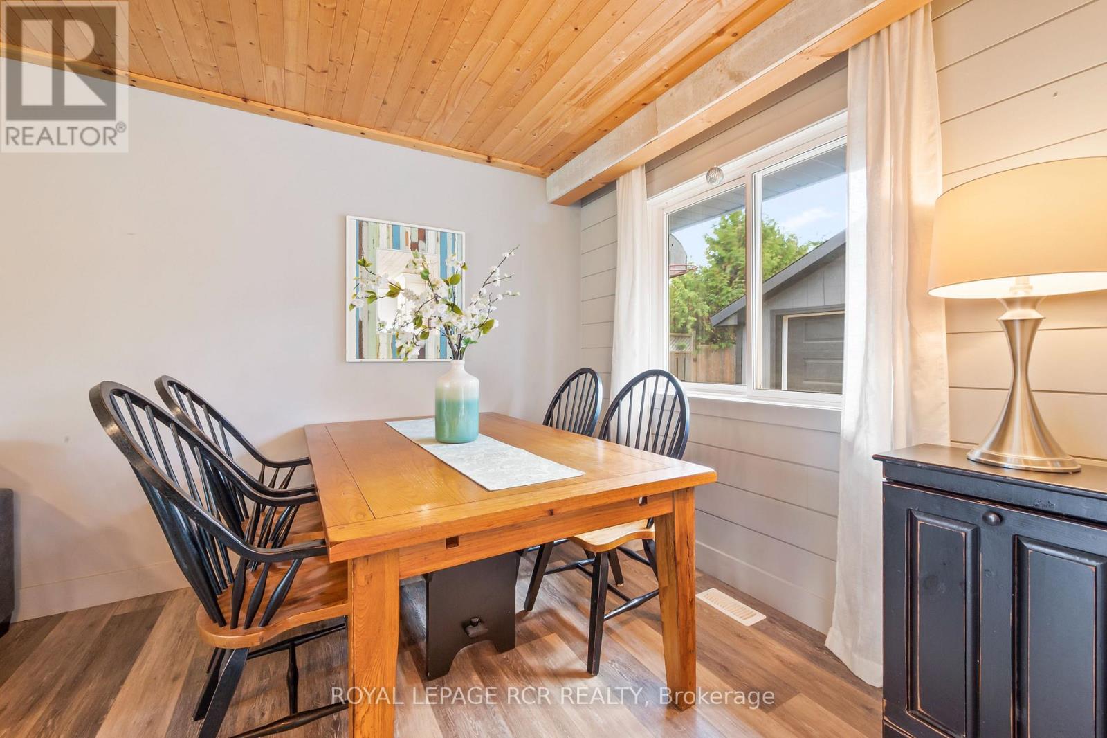 18 Westdale Avenue, Orangeville, Ontario  L9W 1B7 - Photo 9 - W12478241