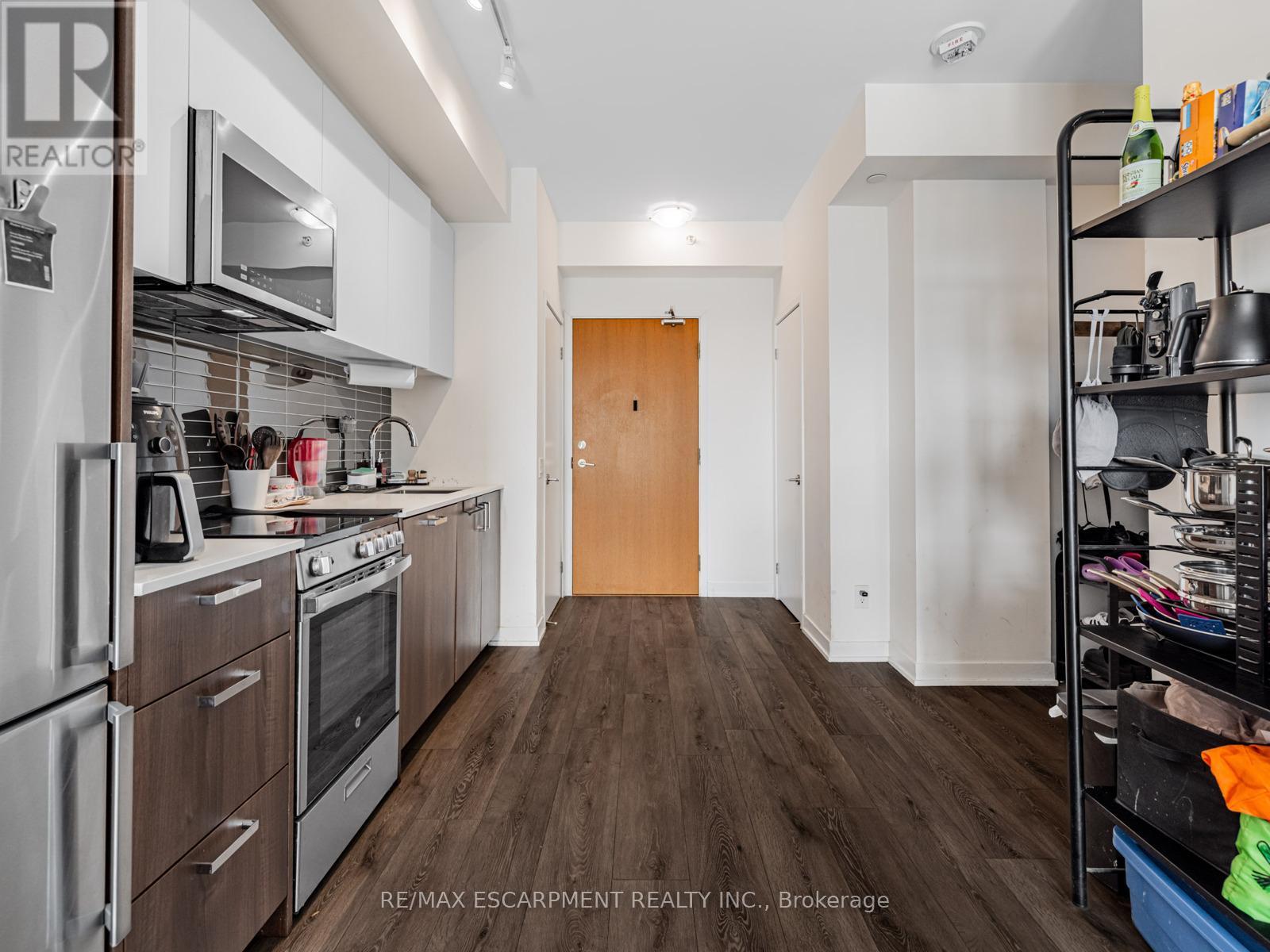 528 - 1787 St. Clair Avenue W, Toronto, Ontario  M6N 0B7 - Photo 10 - W12478254