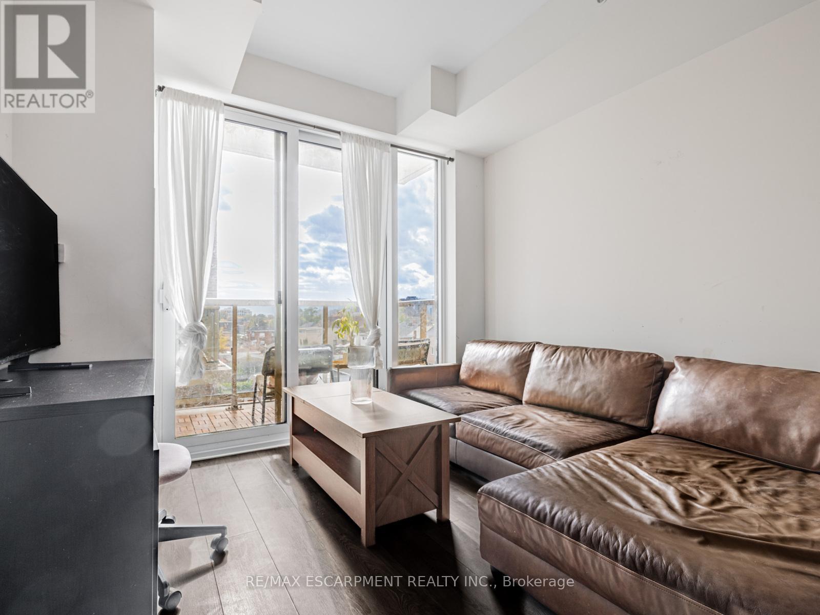 528 - 1787 St. Clair Avenue W, Toronto, Ontario  M6N 0B7 - Photo 17 - W12478254