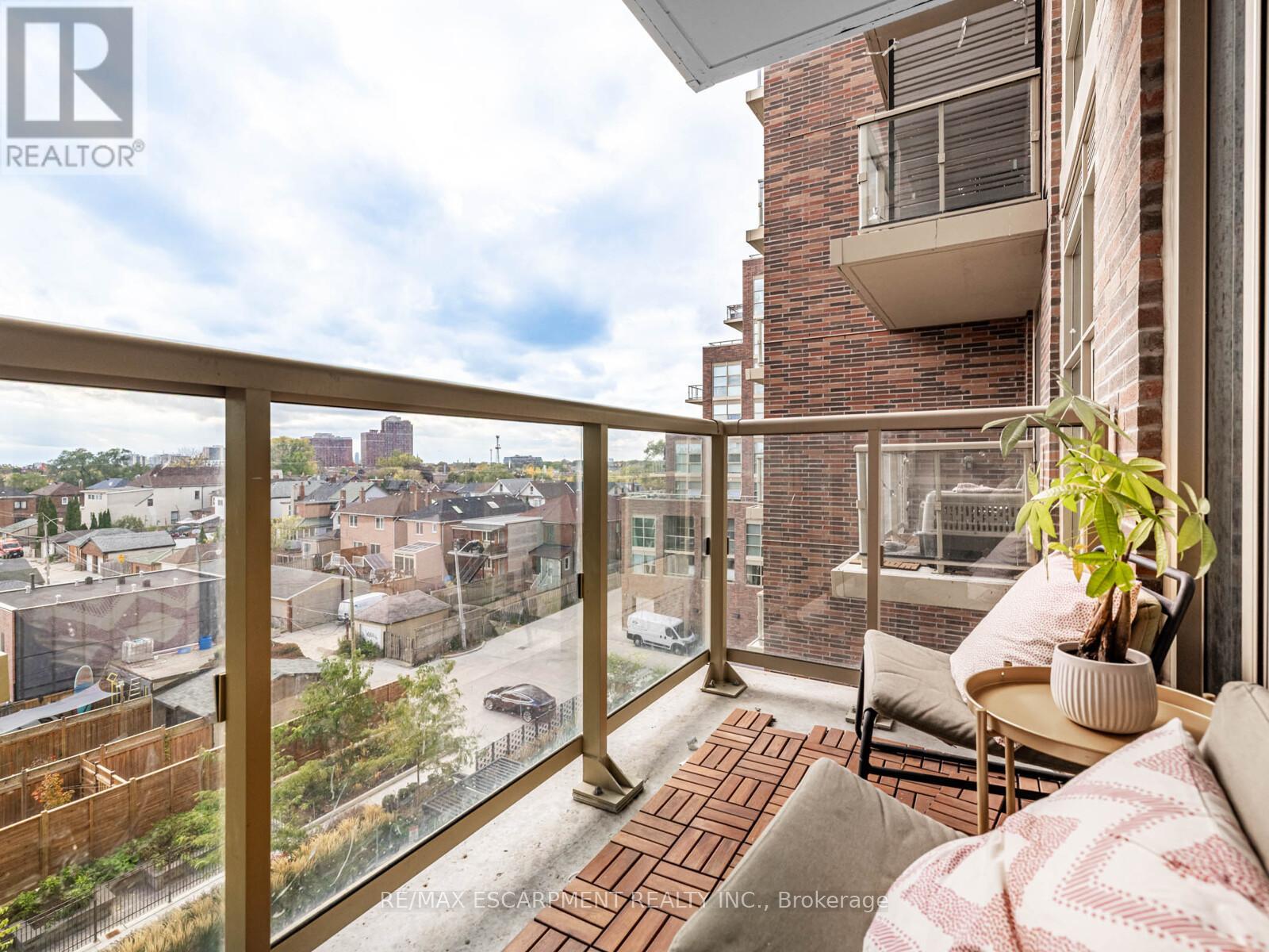 528 - 1787 St. Clair Avenue W, Toronto, Ontario  M6N 0B7 - Photo 26 - W12478254