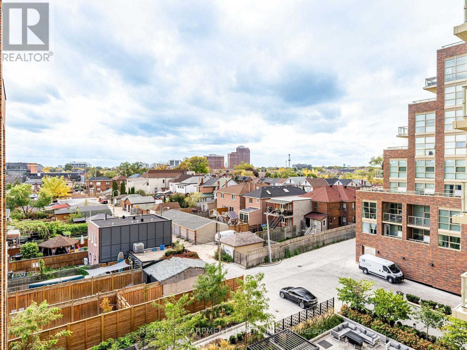 528 - 1787 St. Clair Avenue W, Toronto, Ontario  M6N 0B7 - Photo 27 - W12478254