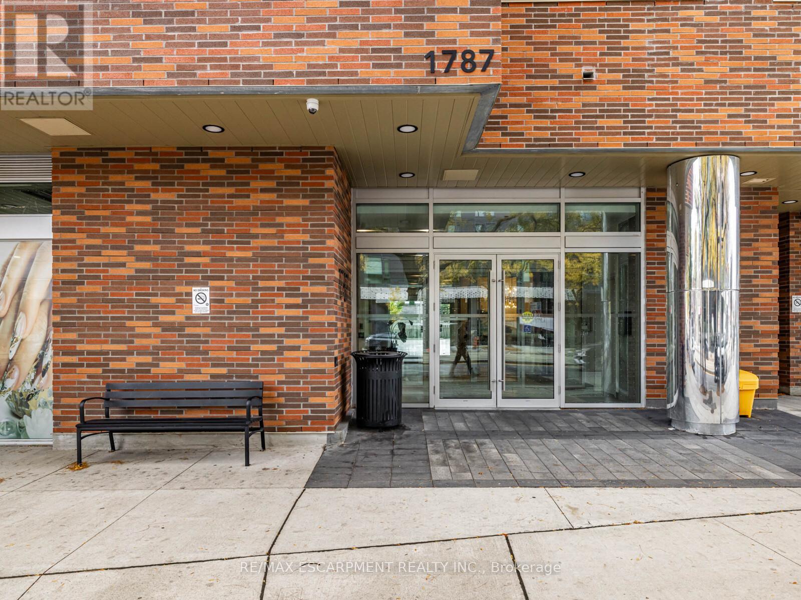 528 - 1787 St. Clair Avenue W, Toronto, Ontario  M6N 0B7 - Photo 4 - W12478254