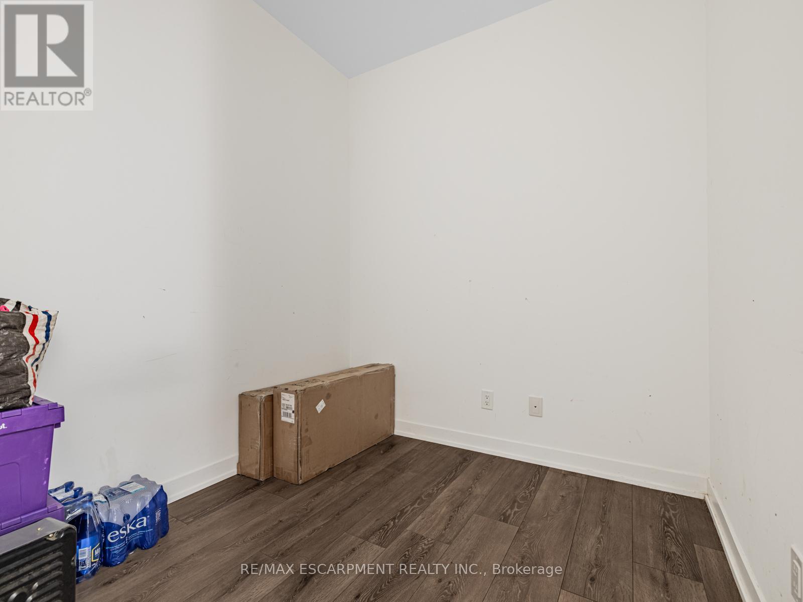528 - 1787 St. Clair Avenue W, Toronto, Ontario  M6N 0B7 - Photo 8 - W12478254