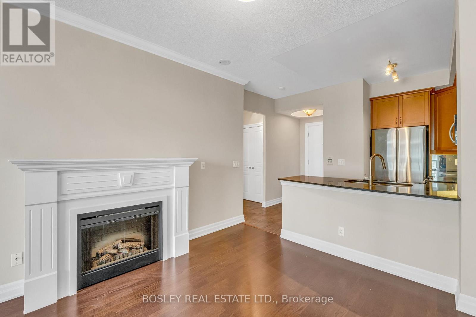 1109 - 2083 Lake Shore Boulevard W, Toronto, Ontario  M8V 4G2 - Photo 8 - W12478255