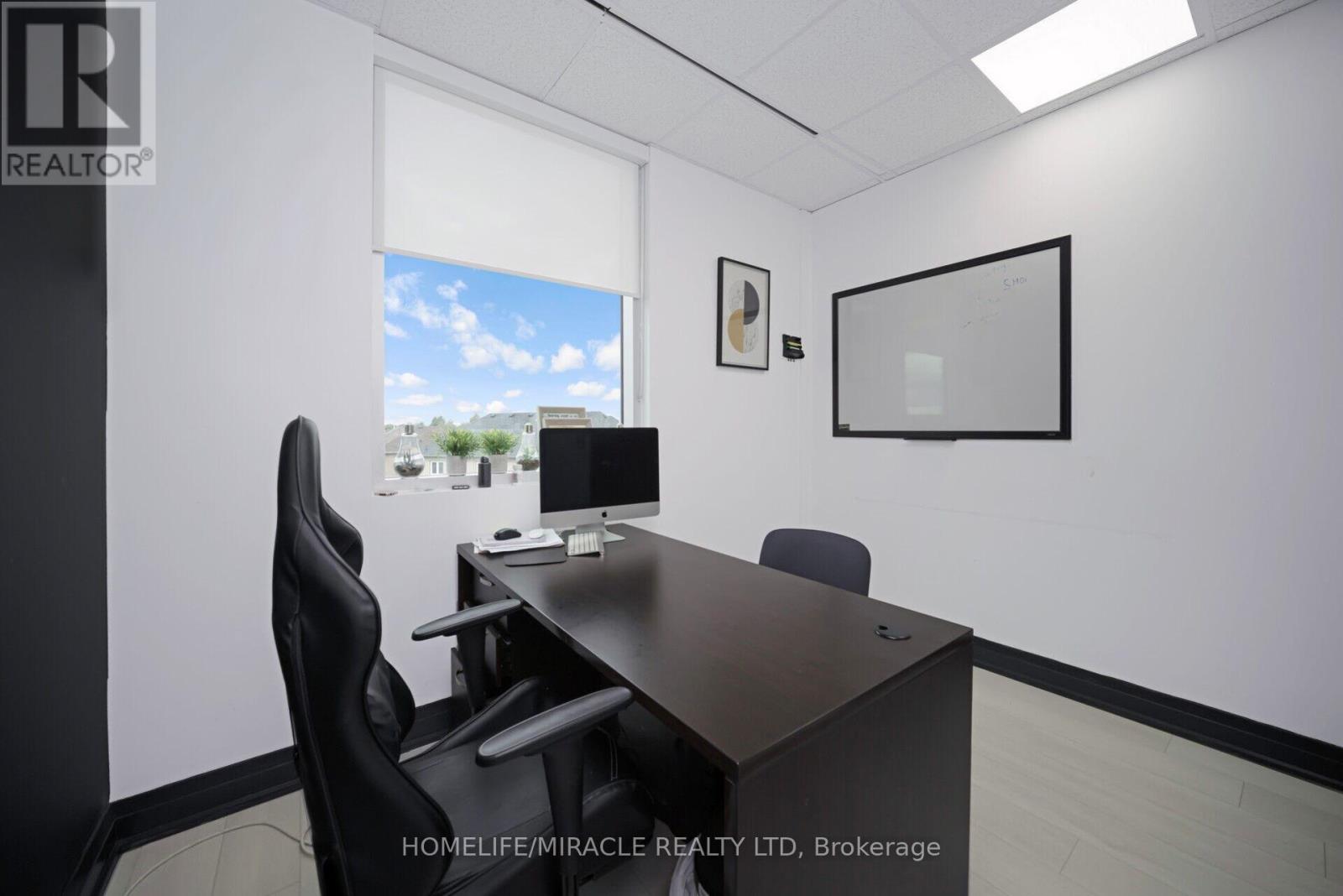 313 - 2250 Bovaird Drive E, Brampton, Ontario  L6R 0W3 - Photo 24 - W12478275