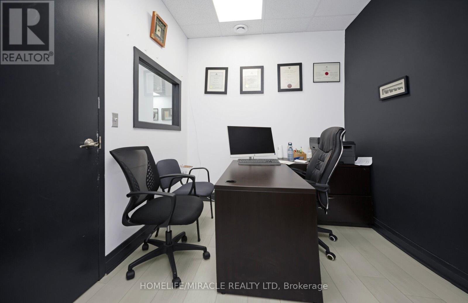 313 - 2250 Bovaird Drive E, Brampton, Ontario  L6R 0W3 - Photo 29 - W12478275