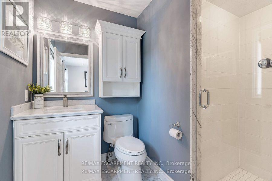 19 - 2151 Walkers Line, Burlington, Ontario  L7M 4W1 - Photo 18 - W12478277