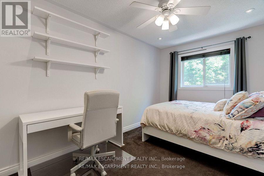 19 - 2151 Walkers Line, Burlington, Ontario  L7M 4W1 - Photo 21 - W12478277