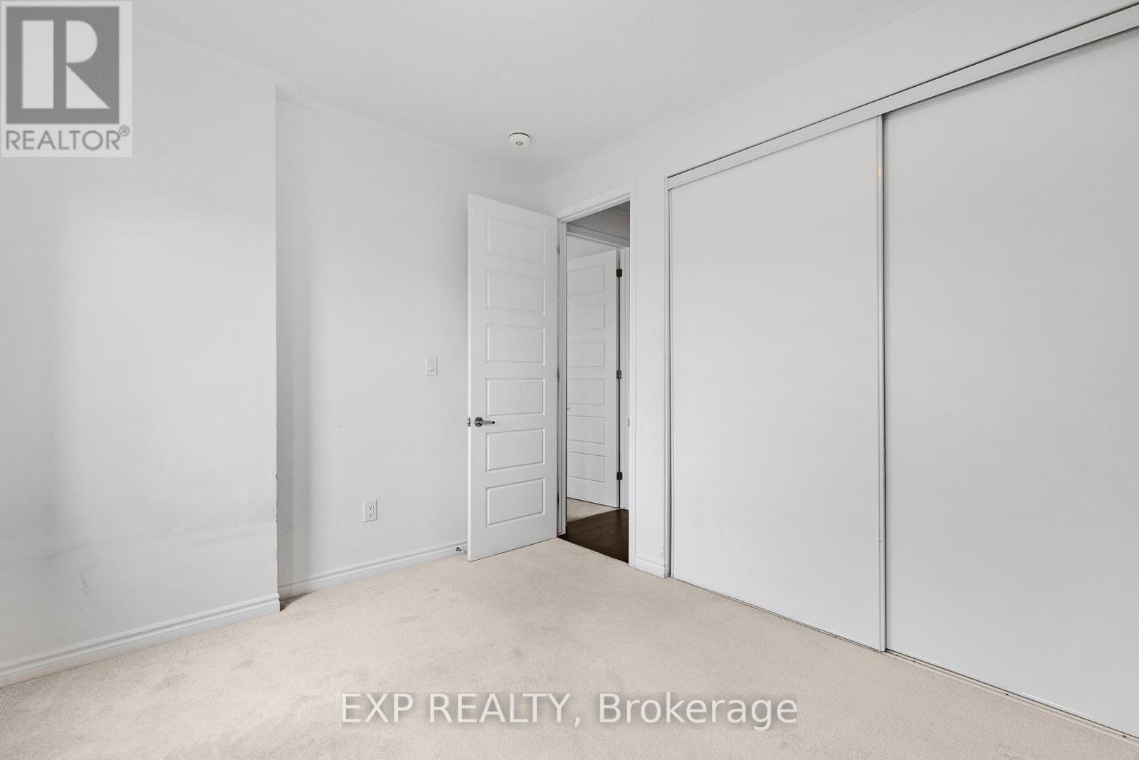 556 Boyd Lane, Milton, Ontario  L9E 1W6 - Photo 26 - W12478283