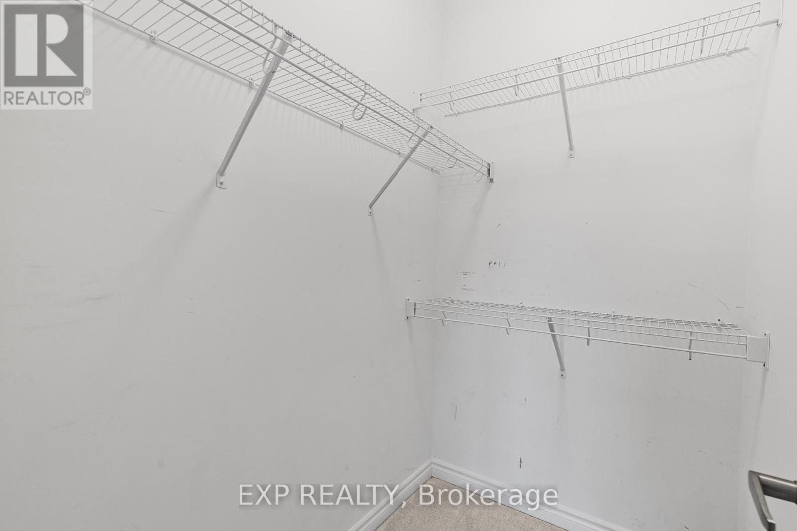 556 Boyd Lane, Milton, Ontario  L9E 1W6 - Photo 30 - W12478283