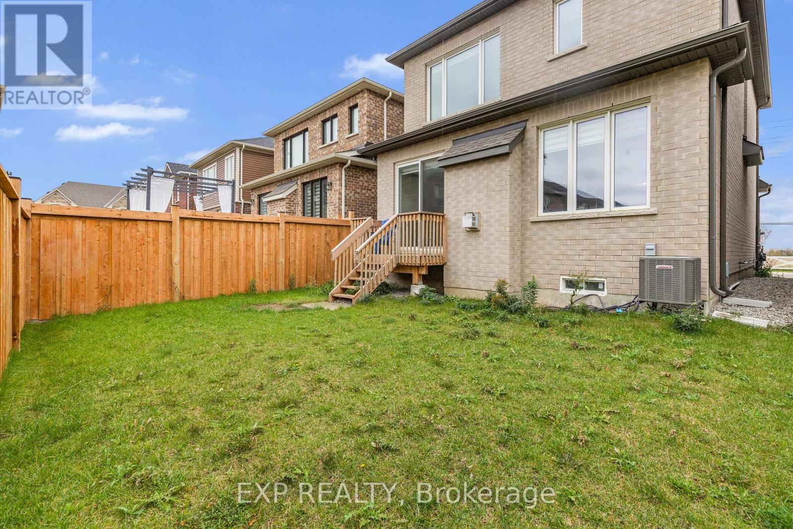 556 Boyd Lane, Milton, Ontario  L9E 1W6 - Photo 35 - W12478283
