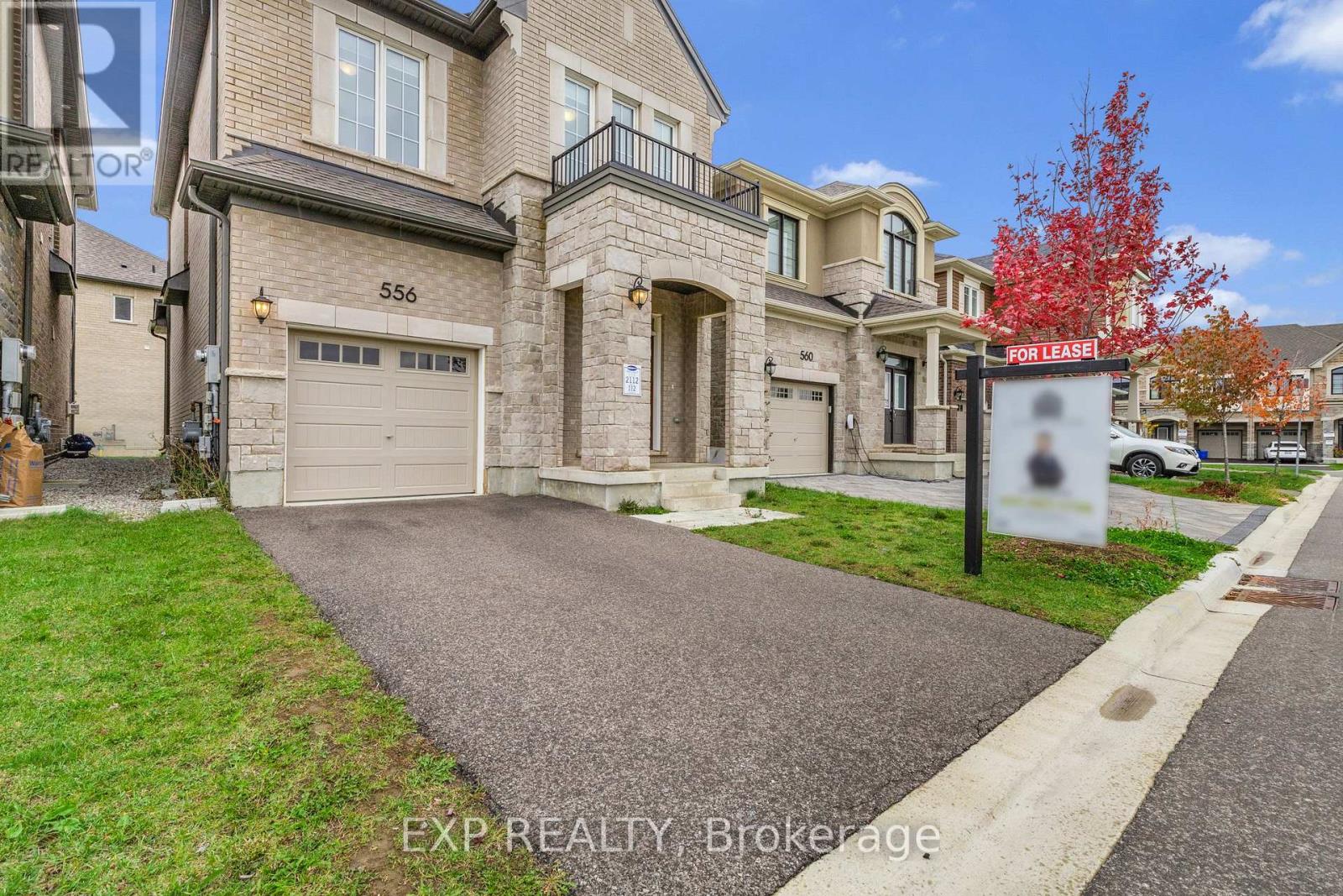 556 Boyd Lane, Milton, Ontario  L9E 1W6 - Photo 4 - W12478283