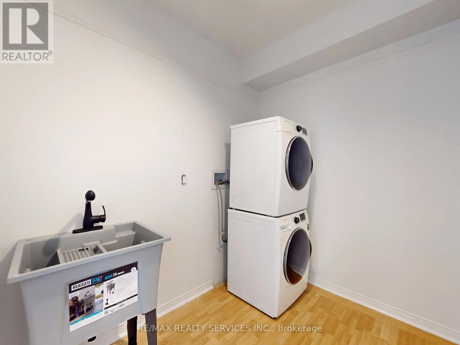 Main & 2nd Floor - 3231 Apricot Street S, Mississauga, Ontario  L5N 8A8 - Photo 20 - W12478290