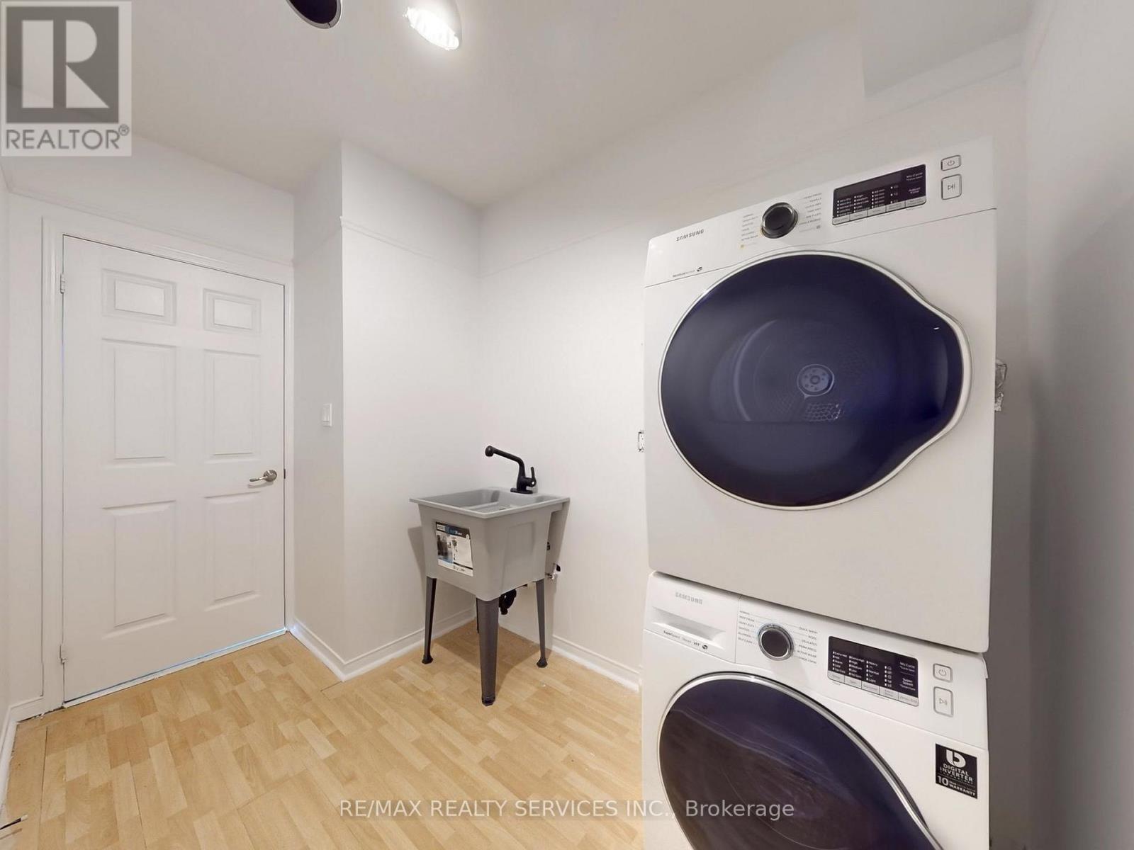 Main & 2nd Floor - 3231 Apricot Street S, Mississauga, Ontario  L5N 8A8 - Photo 21 - W12478290