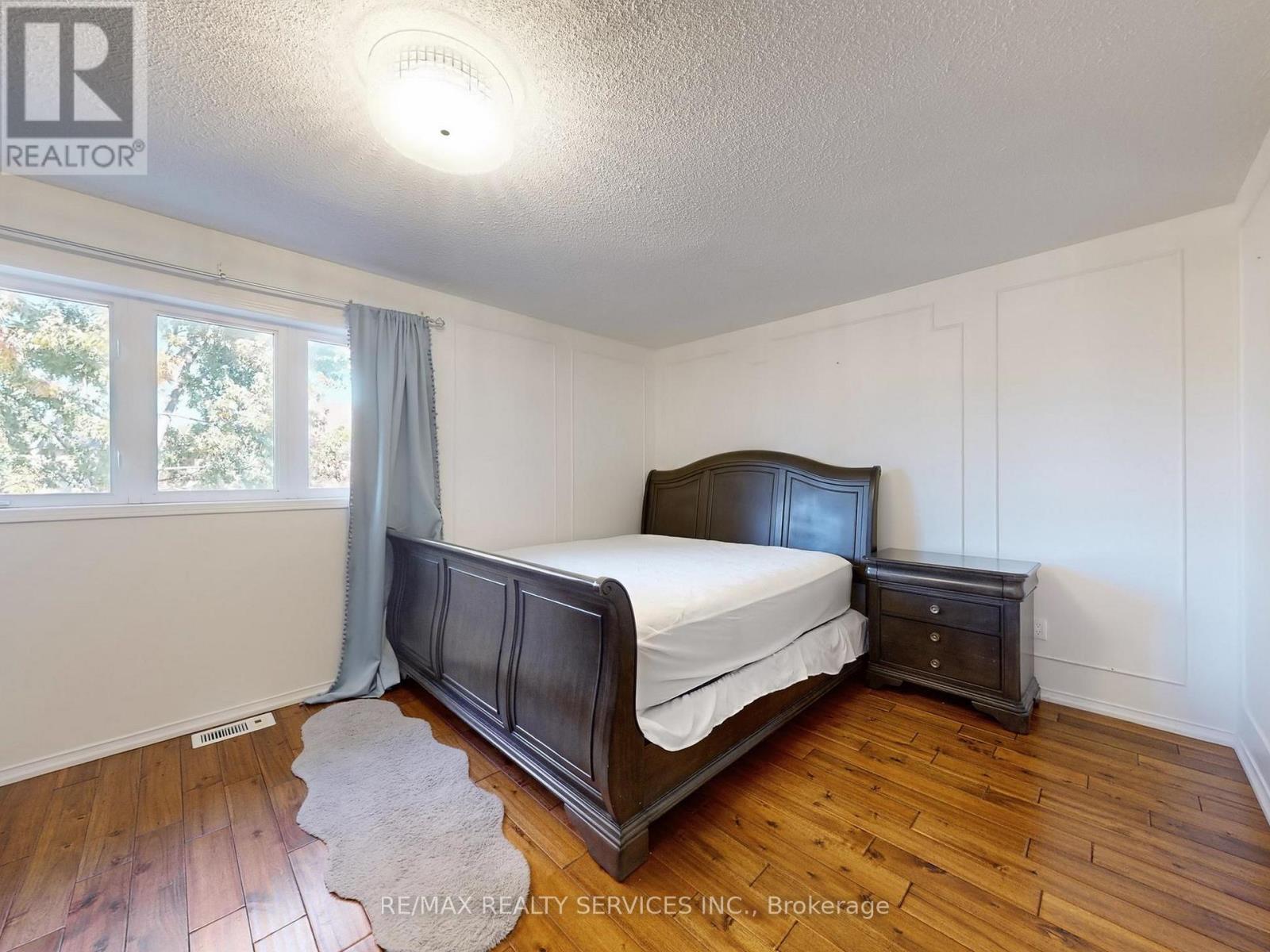 Main & 2nd Floor - 3231 Apricot Street S, Mississauga, Ontario  L5N 8A8 - Photo 22 - W12478290