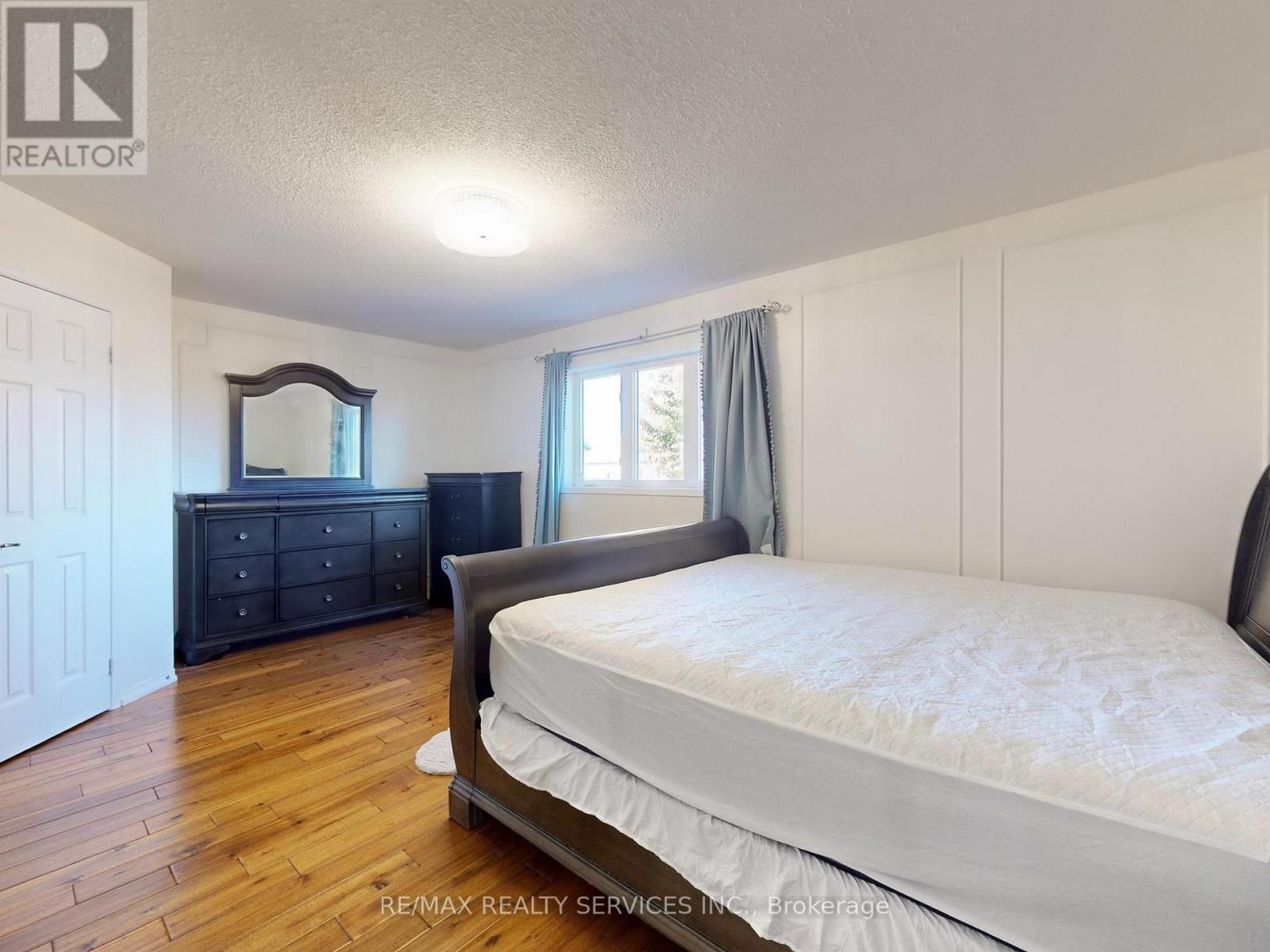 Main & 2nd Floor - 3231 Apricot Street S, Mississauga, Ontario  L5N 8A8 - Photo 24 - W12478290