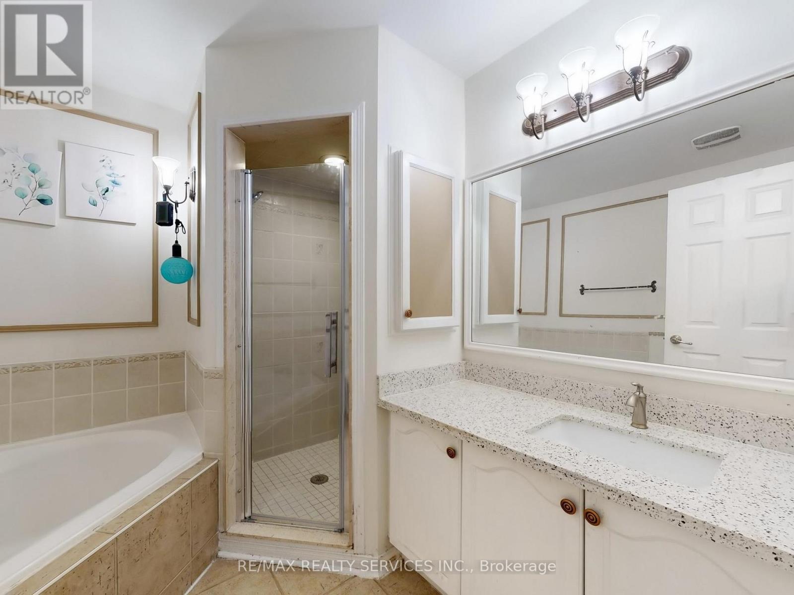 Main & 2nd Floor - 3231 Apricot Street S, Mississauga, Ontario  L5N 8A8 - Photo 26 - W12478290
