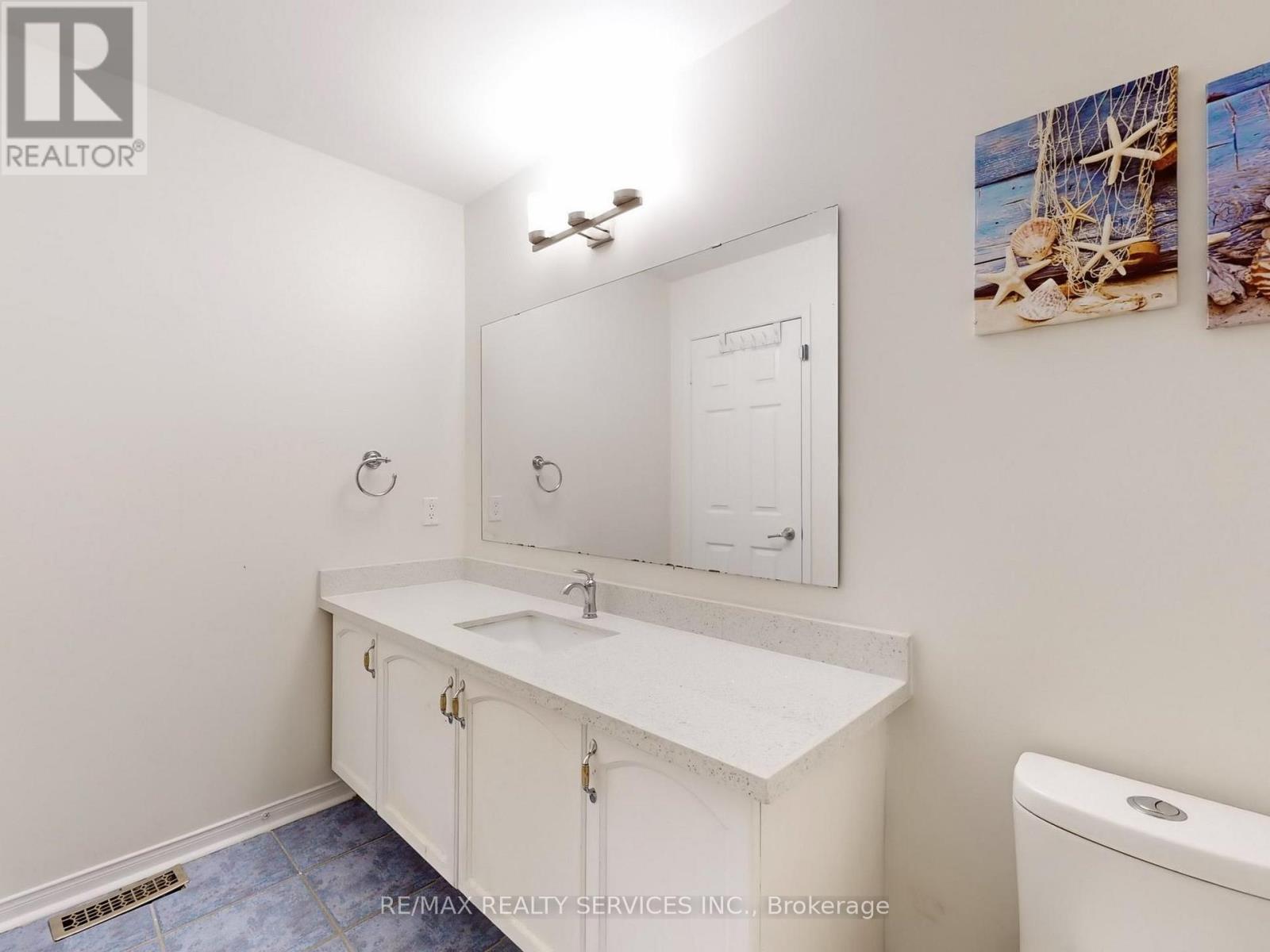Main & 2nd Floor - 3231 Apricot Street S, Mississauga, Ontario  L5N 8A8 - Photo 33 - W12478290