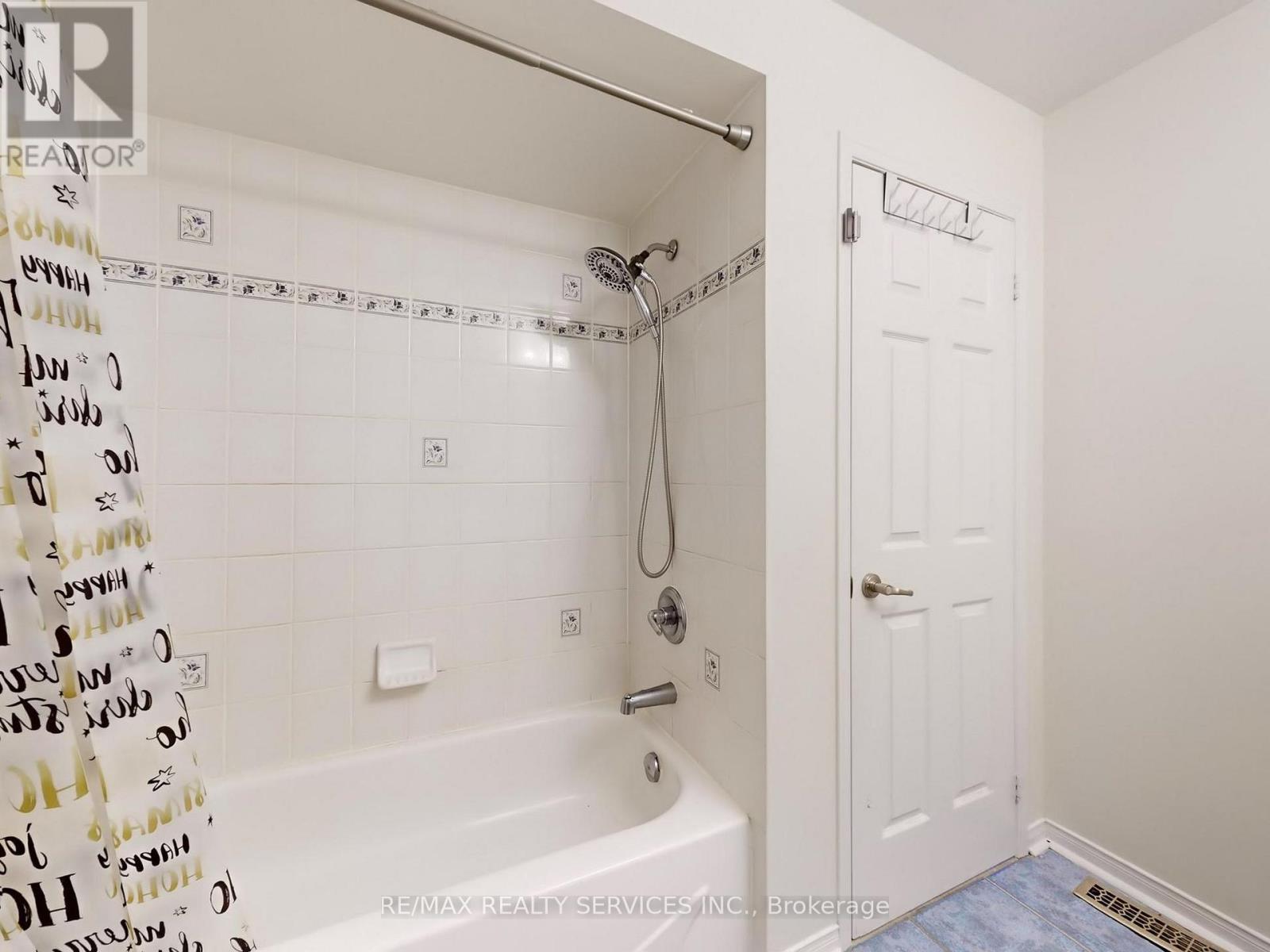 Main & 2nd Floor - 3231 Apricot Street S, Mississauga, Ontario  L5N 8A8 - Photo 34 - W12478290