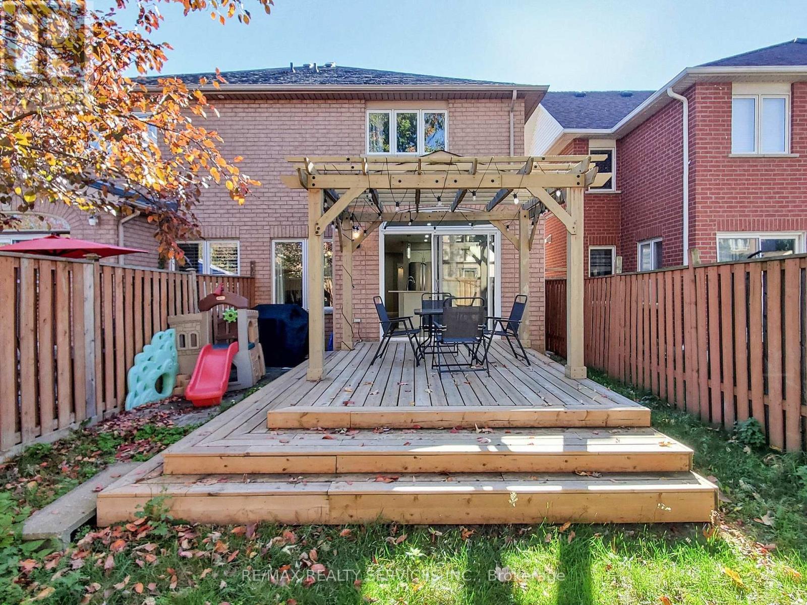 Main & 2nd Floor - 3231 Apricot Street S, Mississauga, Ontario  L5N 8A8 - Photo 35 - W12478290