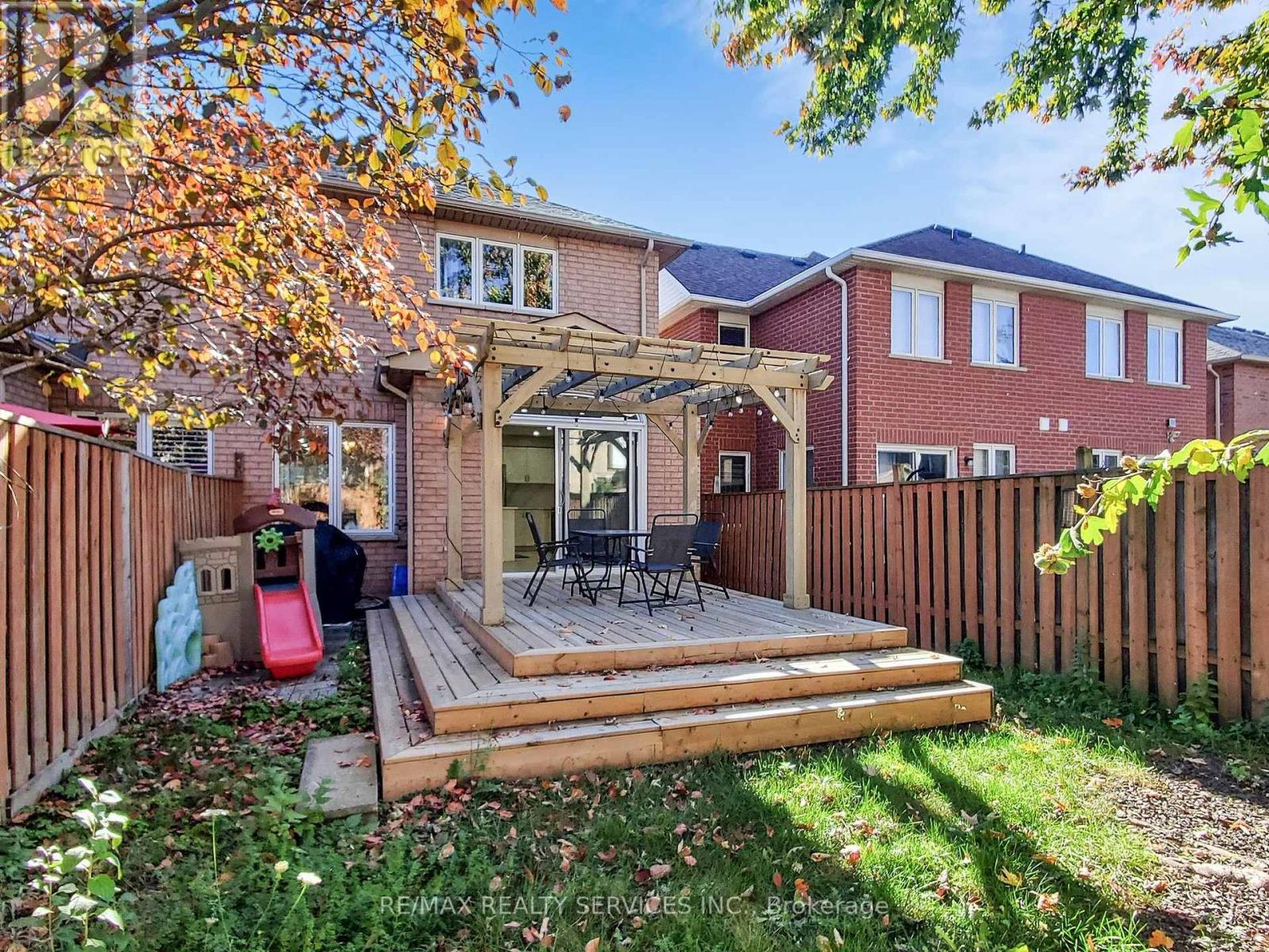 Main & 2nd Floor - 3231 Apricot Street S, Mississauga, Ontario  L5N 8A8 - Photo 36 - W12478290