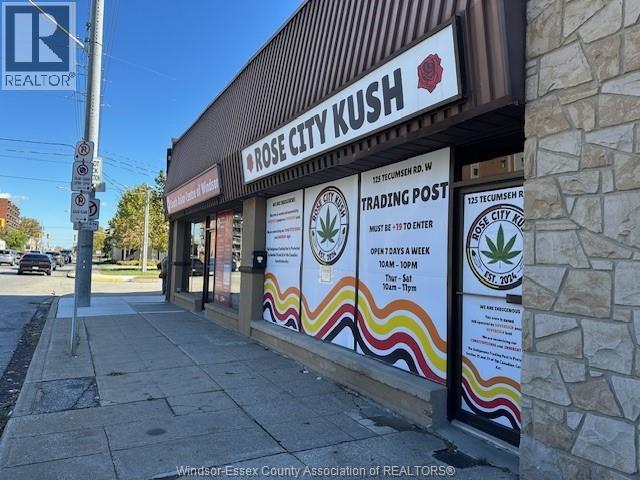 125 TECUMSEH ROAD West, windsor, Ontario