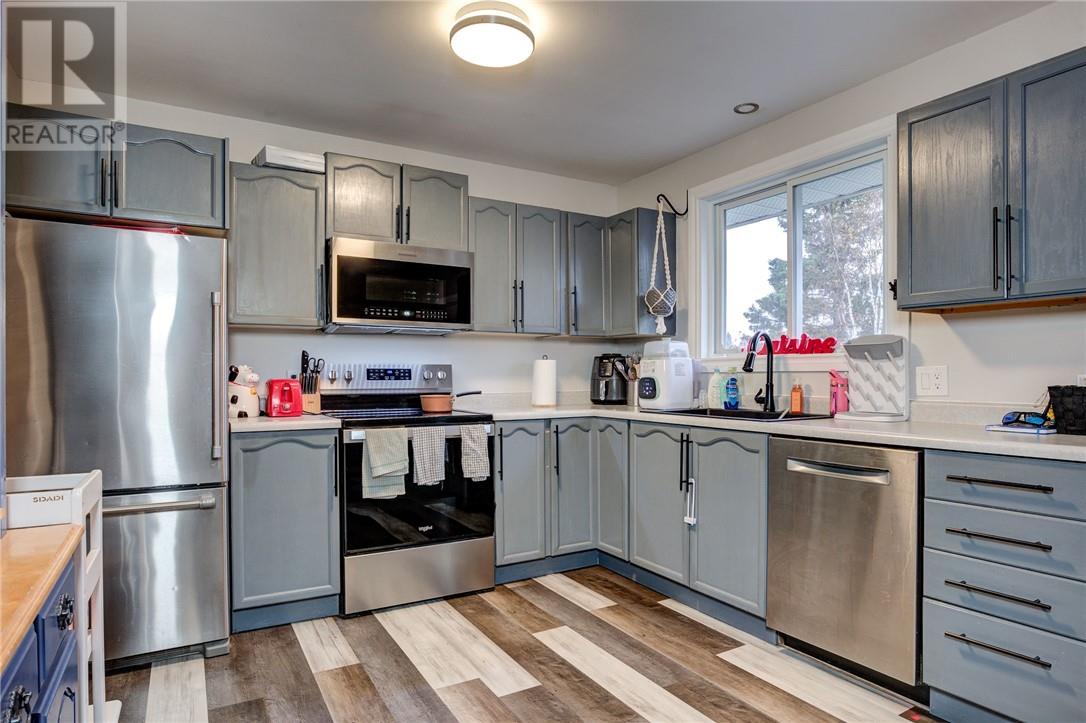 183 Hanna, Capreol, Ontario P0M 1H0 - Photo 6 - 2125351