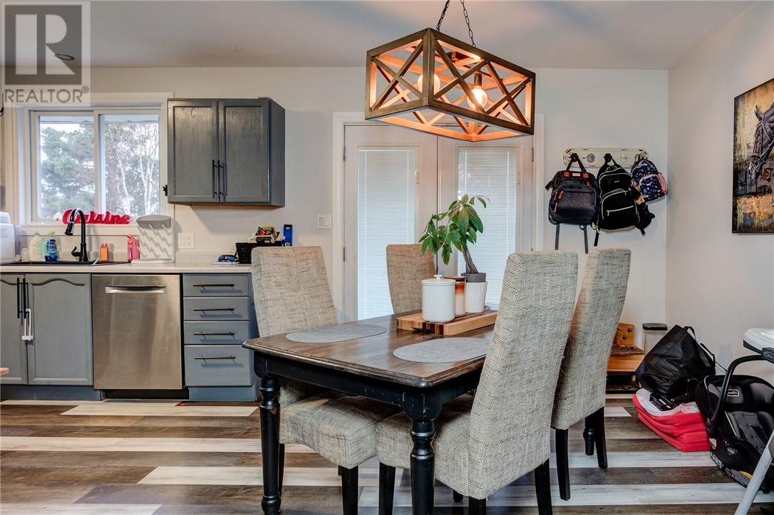 183 Hanna, Capreol, Ontario P0M 1H0 - Photo 7 - 2125351