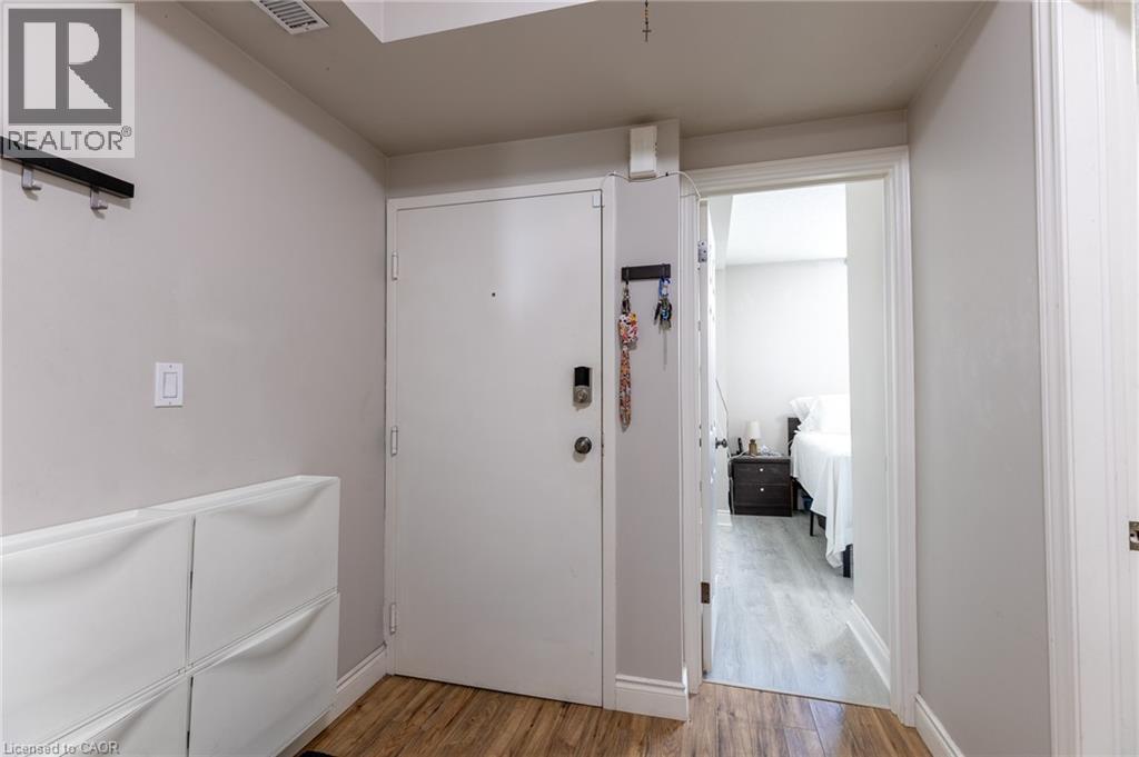 38 Howe Drive Unit# 6b, Kitchener, Ontario  N2E 0E3 - Photo 12 - 40781550