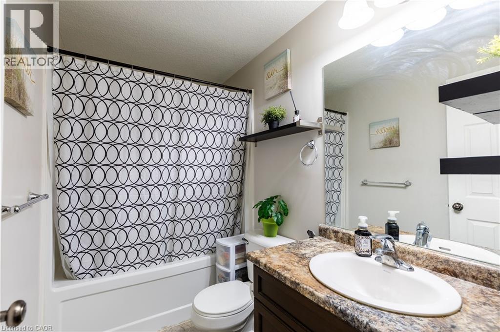 38 Howe Drive Unit# 6b, Kitchener, Ontario  N2E 0E3 - Photo 13 - 40781550