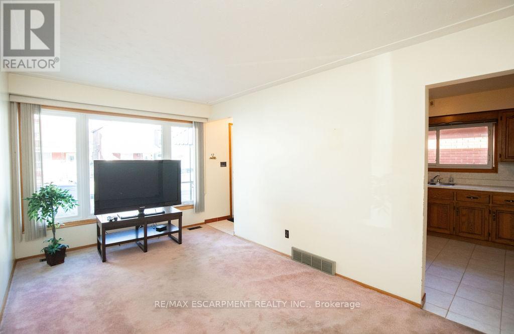 313 Barton Street W, Hamilton, Ontario  L8R 2J3 - Photo 8 - X12478219
