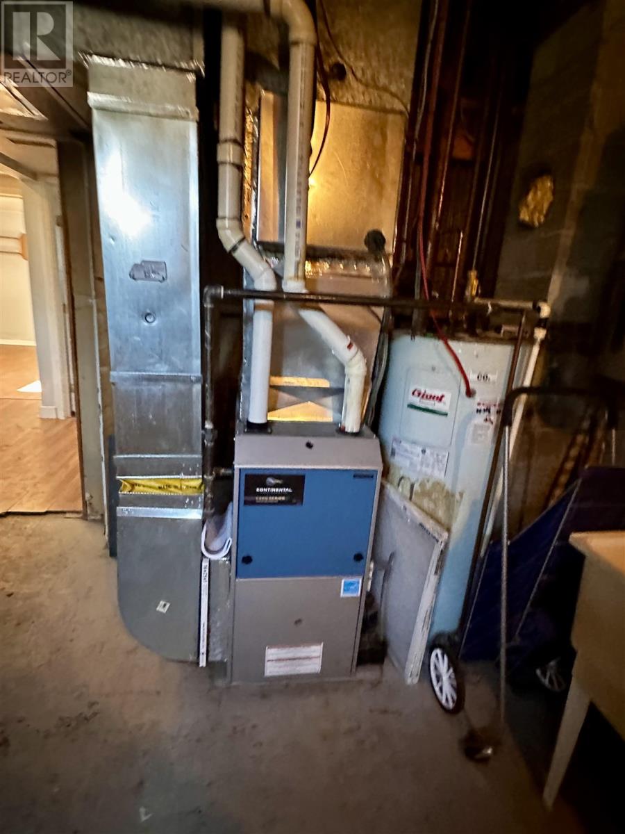 98a Axmith Ave, Elliot Lake, Ontario  P5A 1B8 - Photo 20 - SM251797