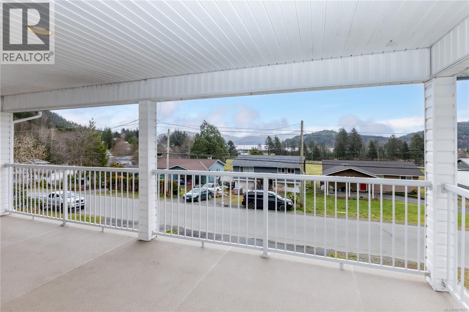 440 Macmillan Dr, Sayward, British Columbia  V0P 1R0 - Photo 21 - 1018021
