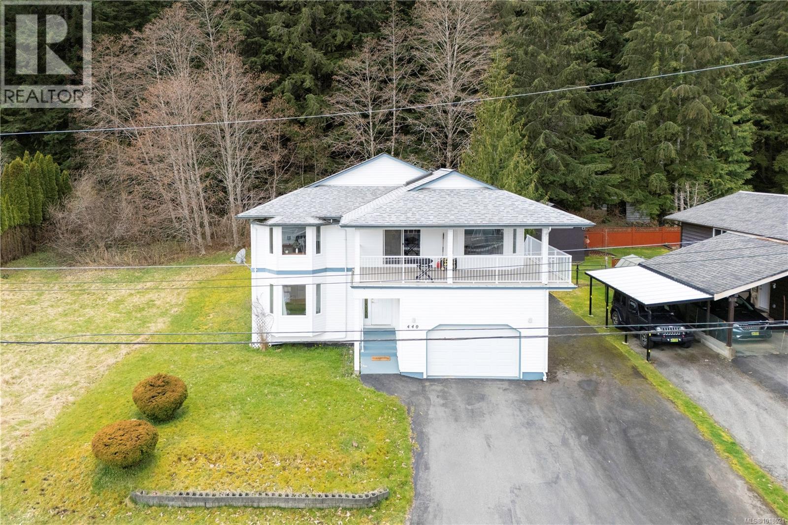 440 Macmillan Dr, Sayward, British Columbia  V0P 1R0 - Photo 2 - 1018021