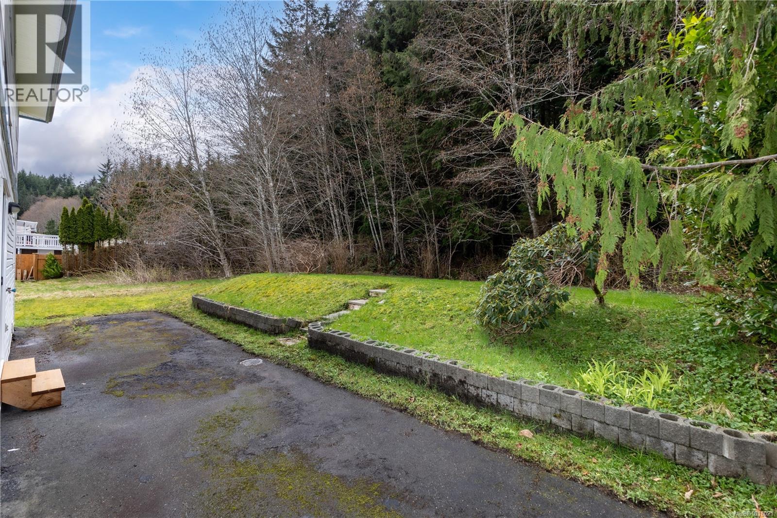 440 Macmillan Dr, Sayward, British Columbia  V0P 1R0 - Photo 59 - 1018021