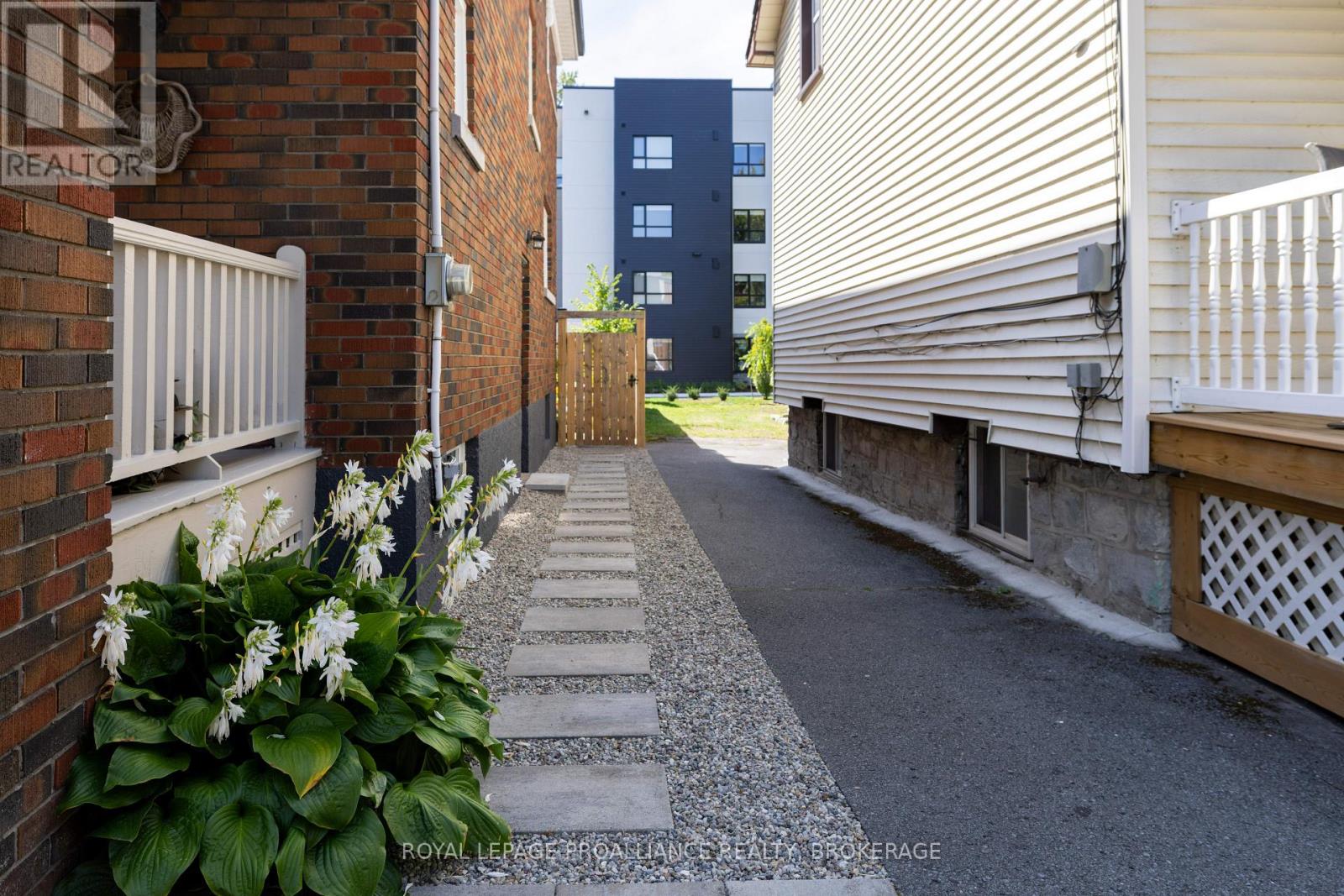 58 Earl Street, Kingston (Central City East), Ontario  K7L 2G6 - Photo 36 - X12478508