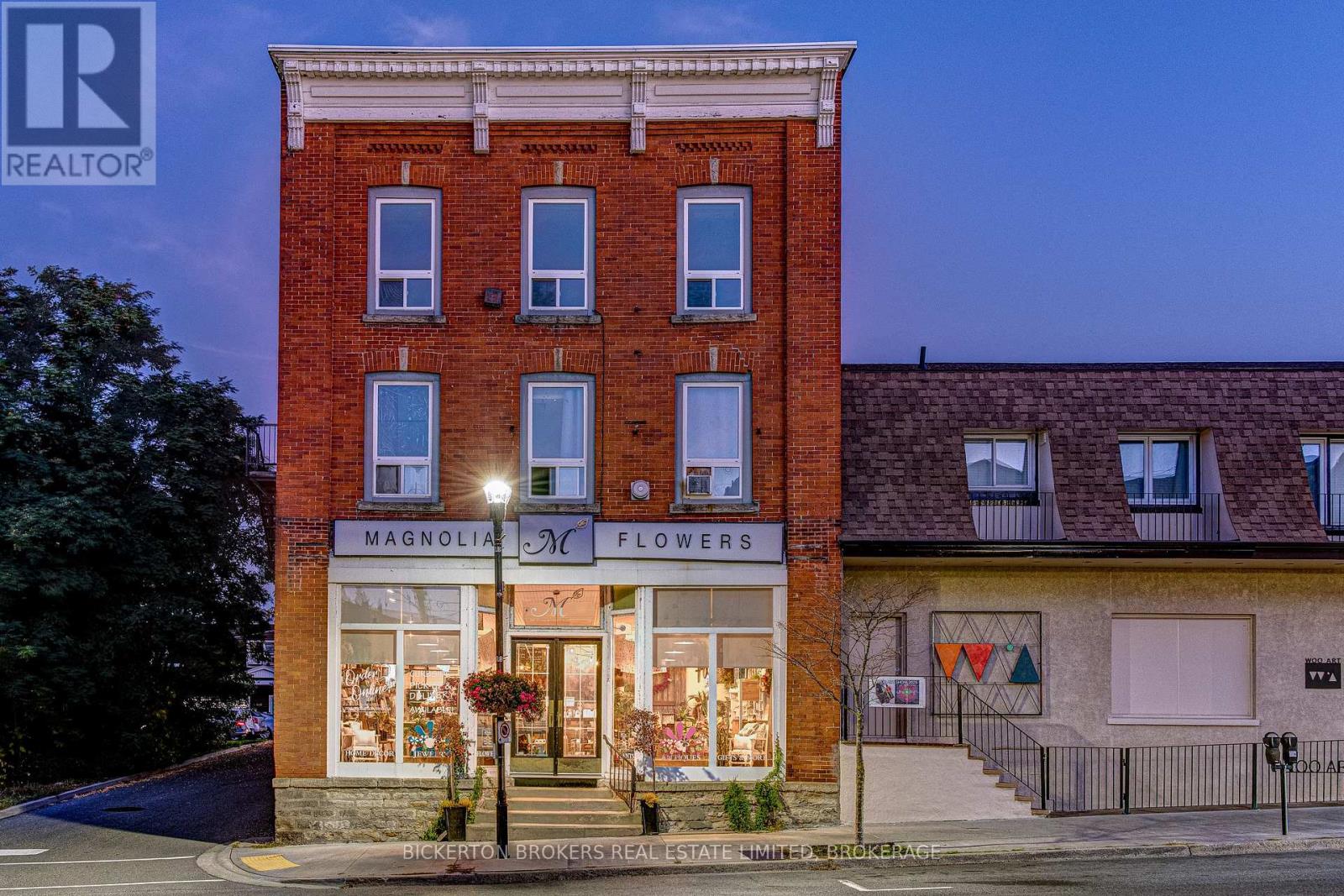 66 King Street E, Gananoque, Ontario  K7G 1G1 - Photo 2 - X12478517