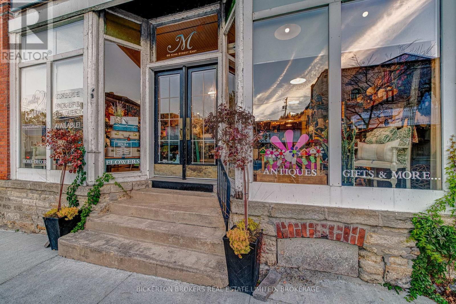 66 King Street E, Gananoque, Ontario  K7G 1G1 - Photo 4 - X12478517
