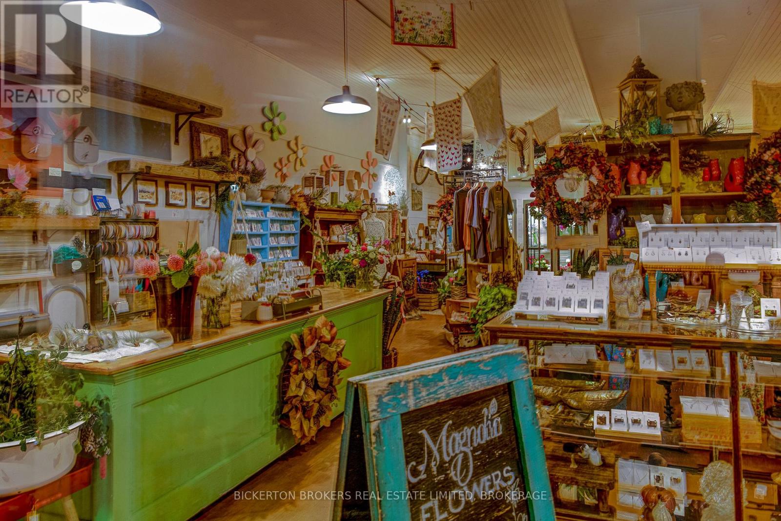 66 King Street E, Gananoque, Ontario  K7G 1G1 - Photo 6 - X12478517