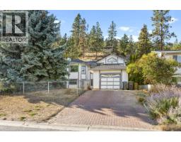 320 Moubray Road, kelowna, British Columbia